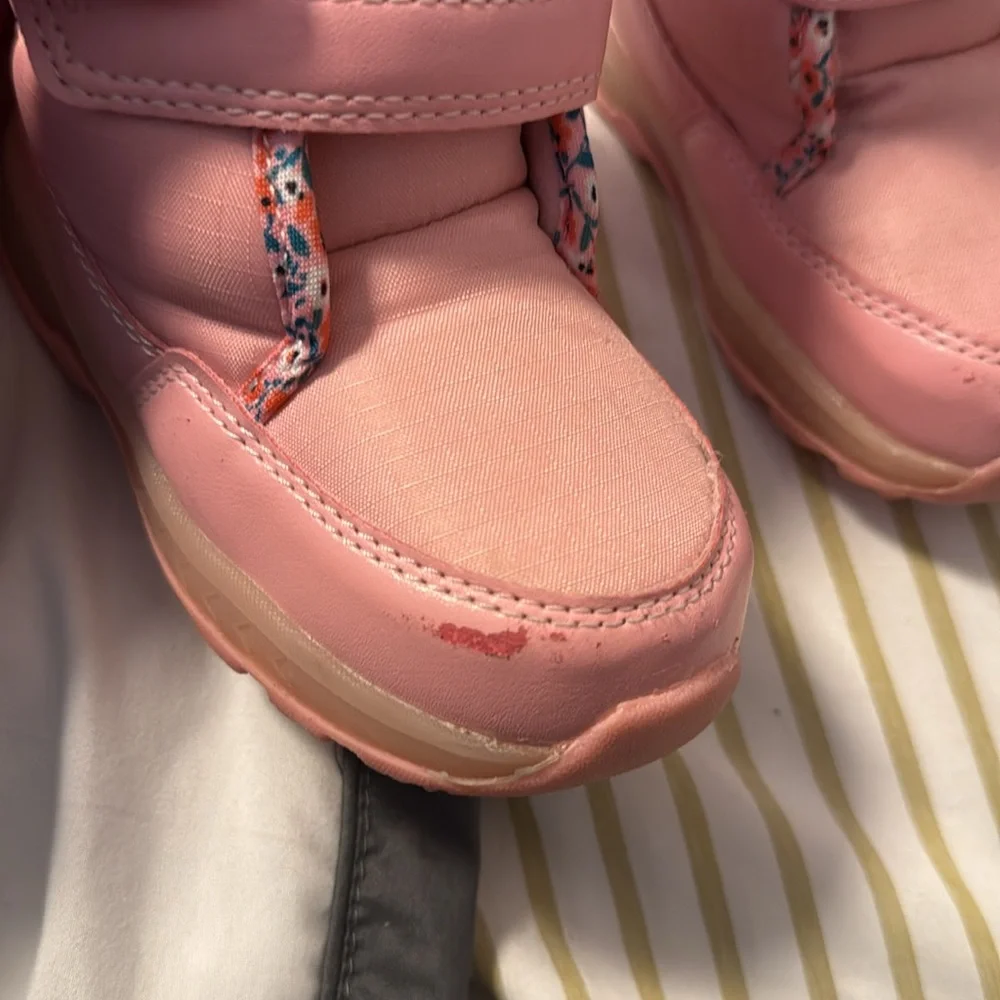 Carters Toddler Girls Grady Cold Weather Boots Size 8